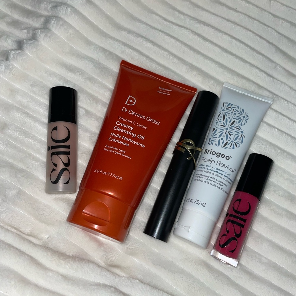 Cosmetic Bundle